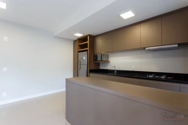 Imagem Excelente apartamento no Itacorubi, com 2 dormitórios, sendo 1 suíte, sala de estar/jantar, sacada...
