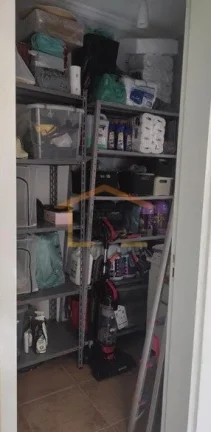 Imagem Sobrado lindo e totalmente reformado por dentro, com acabamento moderno e cheio de armários planeja...