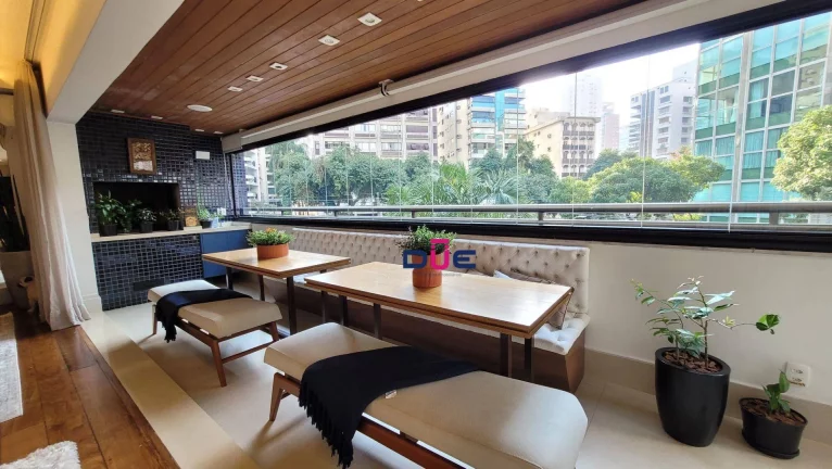 Imagem Apartamento com 4 dormitórios à venda, 214 m² por R$ 2.850.000,00 - Boqueirão - Santos/SP