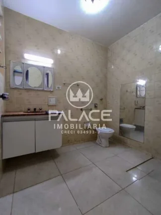 Imagem Excelente casa térrea com localização privilegiada no bairro Paulista em Piracicaba SP.
 Imóvel ...