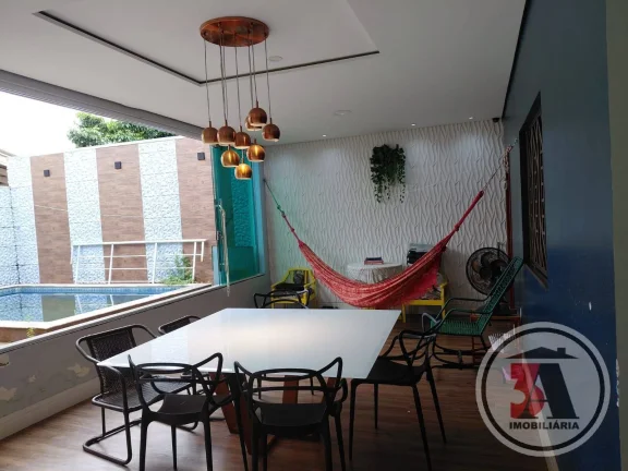 Imagem Casa 220m2 c/ área Gourmet e Piscina