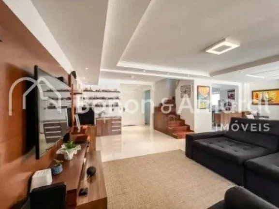 Imagem Excelente oportunidade de residência na região do Alphaville em Campinas. Esta casa conta com 4 do...