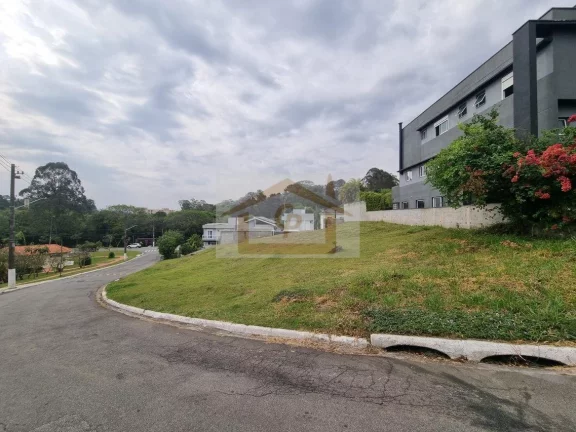 Imagem Residencial faz encontro com o parque Cemucam!!! Terreno com 901 metros