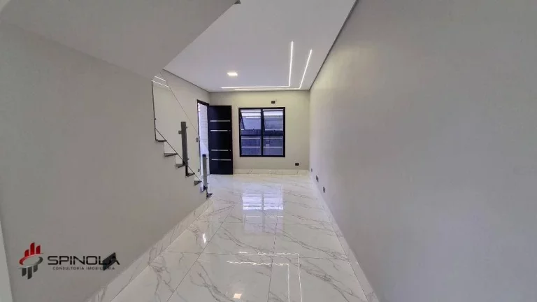 Imagem Sobrado com 3 dormitórios à venda, 180 m² por R$ 1.150.000,00 - Maracanã - Praia Grande/SP