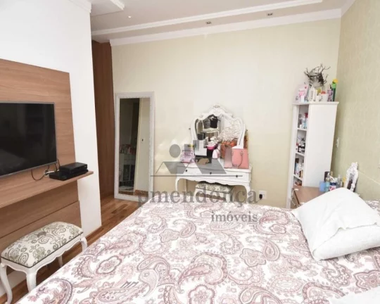 Imagem Amplo apartamento duplex, bem distribuído, com living para 02 ambientes, terraço gourmet 04 dormit...