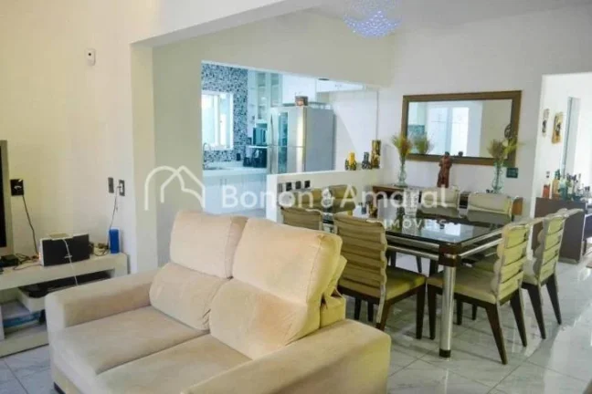 Imagem Casa à venda, em condomínio, região da Hípica, 4 quartos
Sobrado, no piso superior, 4 quartos co...