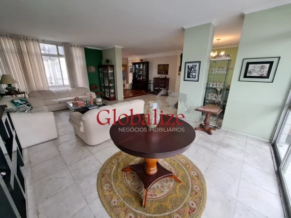 Imagem Apartamento à venda com 345m², 3 dormitórios, 2 suítes, closet, 2 vagas, dependência, quadra da praia por R$ 1.600.000,00 no Gonzaga em Santos