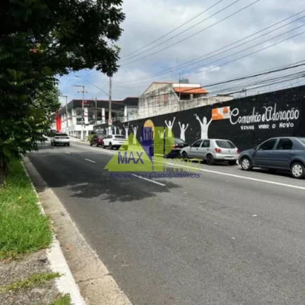 Imagem Galpão Comercial para Locação na Vila Marieta, São Paulo-SP: Espaço Amplo e Funcional para seu Negócio!