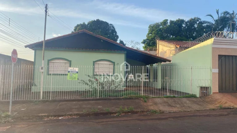 Imagem Casa com 2 dormitórios para alugar, 78 m² por R$ 1.200,00/mês - Setor Nova Aurora - Itumbiara/GO