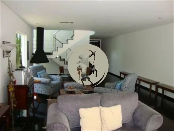 Imagem CASA EM ALPHAVILLE/BARUERI, CLEAN, EXCELENTE LOCALIZAÇÃO, ÓTIMO ACABAMENTO, AMBIENTES AMPLOS E IL...