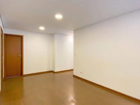 Imagem Casa com 3 dormitórios à venda, 290 m² por R$ 1.650.000,00 - Granja Viana -