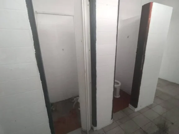 Imagem Galpão para Alugar com 944m² e 70 vagas!!!