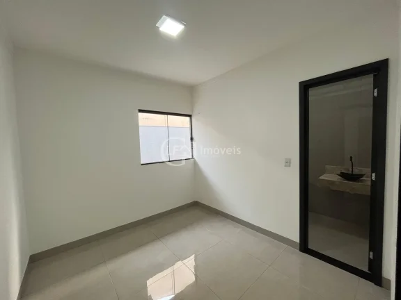 Imagem Imóvel de luxo na Vila Planalto: Casa com 3 quartos, 3 suítes, 1 sala e 2 vagas de garagem em Campo Grande-MS!
