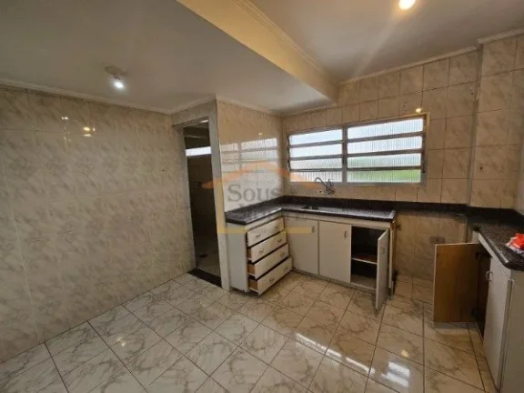 Imagem Apartamento 2 dormitórios, sala para 2 ambientes, dormitórios e cozinha com armários, área de se...
