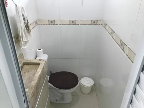 Imagem Oportunidade, Casa à Venda, 2 Dormitórios (1S), 86m2, São João do Rio Vermelho, Florianópolis/SC