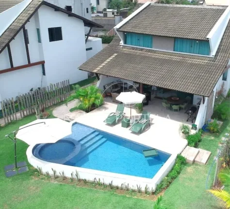 Imagem Belíssima Casa com piscina particular!