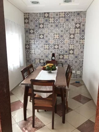 Imagem Casa com 4 dormitórios para alugar, 200 m² por R$ 10.300,00/mês - Vila Milton - Guarulhos/SP