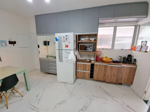 Imagem Apartamento Cobertura Duplex - 03 Quartos (01 suíte) - Poucas quadras da praia