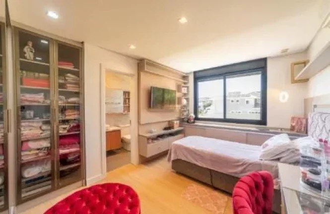 Imagem Casa em Condomínio com 5 dormitórios sendo 4 suites 340m²,