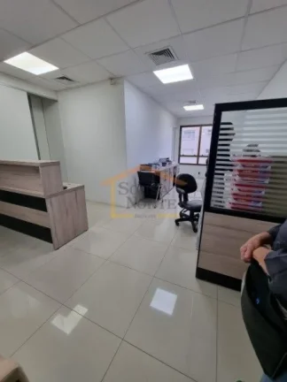 Imagem SALA COMERCIAL ALTO PADRÃO, PRONTA!
Recepção, banheiro, fino acabamento, mobiliado, porcelanato, ...