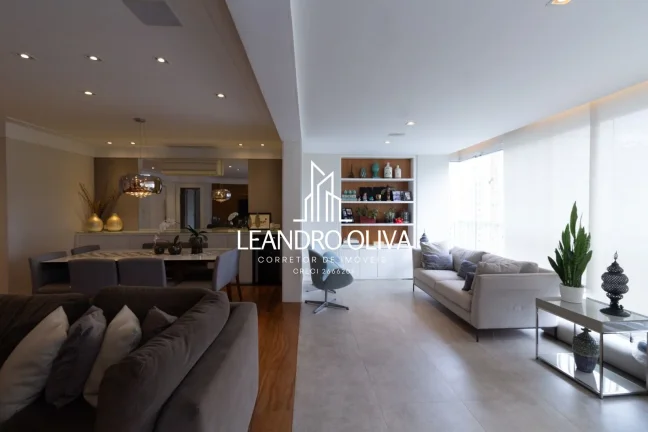 Imagem Condomínio Maison Lalique - Apartamento à venda com 181m², 4 quartos, 3 suites e 3 vagas em Moema
