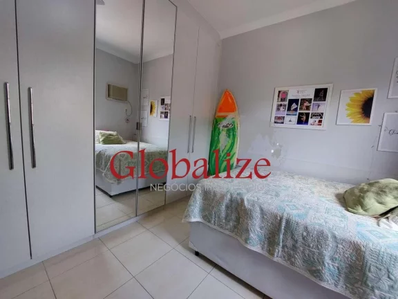 Imagem SOBRADO - 3 DORM - 2 VAGAS - PISCINA - CHURRASQUEIRA R$ 1.180.000,00