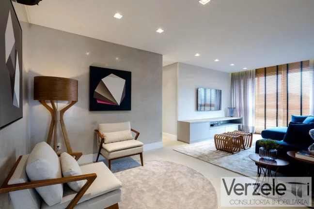 Imagem Cobertura para Venda em Balneário Camboriú / SC no bairro Centro