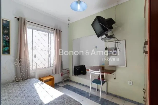 Imagem Imóvel amplo à venda com 3 quartos e 2 banheiros no total. Este imóvel está bem equipado O imóv...