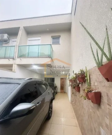 Imagem Excelente casa alto padrÃ£o, 3 dormitÃ³rios, sendo 3 suÃ­tes, escada em granito, sala ampla, escritÃ...