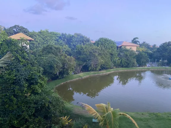 Imagem Village para Venda em Mata de São João, Condomínio Praia Bella - Praia Do Forte, 3 dormitórios, 1 suíte, 2 banheiros, 2 vagas