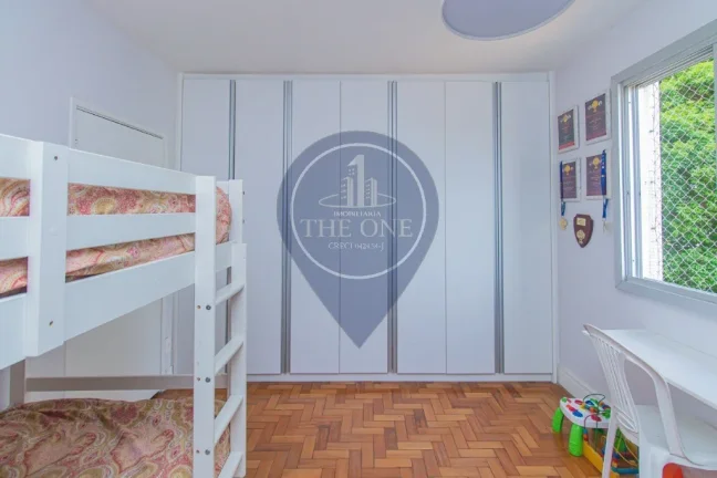 Imagem Apartamento à venda em Cerqueira César, São Paulo-SP: 3 quartos, 1 suíte, 2 banheiros, 1 vaga, 154m². Venha conferir!
