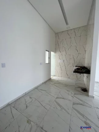 Imagem VENDO CASA 3/4 REFORMADA-PARQUE IPÊ