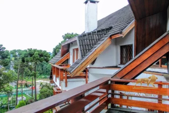 Imagem Apartamento com 3 dormitórios à venda no Capivari em Campos do Jordão/SP