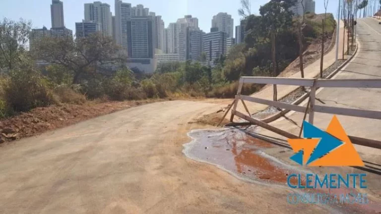 Imagem Lote no bairro Jardinaves,Nova Lima, Prox ao Condom. Olympus