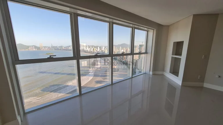 Imagem Apartamento com 3 suítes à venda no edifício Infinity Cost