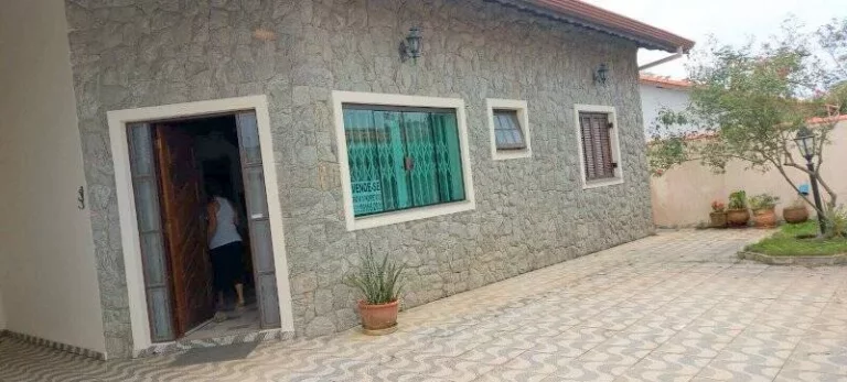 Imagem CASA 300 MTS DA PRAIA COM PISCINA