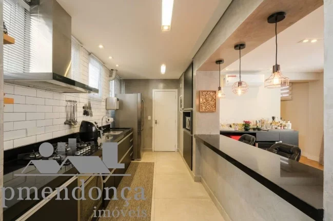 Imagem Apartamento na Rua Sabará com 3 quartos( 1 suíte ) e 1 vaga, 130m²