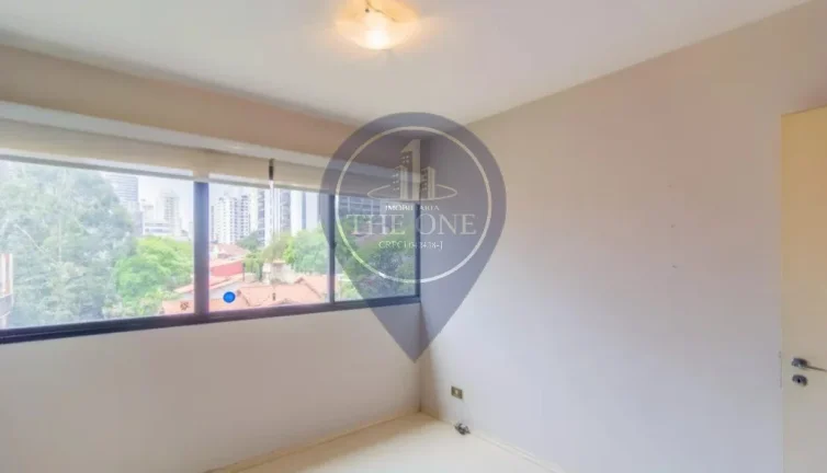 Imagem Apartamento para locação em Cerqueira César, São Paulo-SP: 3 quartos, 1 suíte, 2 vagas, 130m² de área!