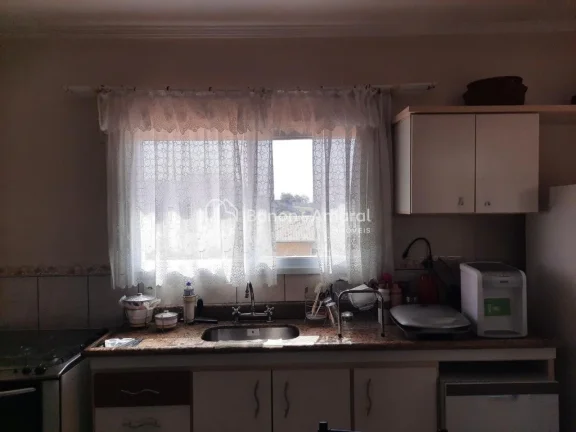 Imagem Belo sobrado em localização privilegiada dentro do condomínio, com construção sólida, funciona...