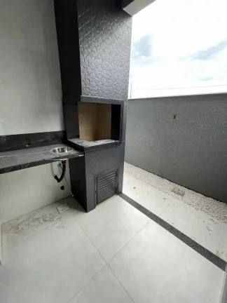 Imagem Sobrado com 3 dormitórios e 2 vagas de garagem | Palhoça/SC