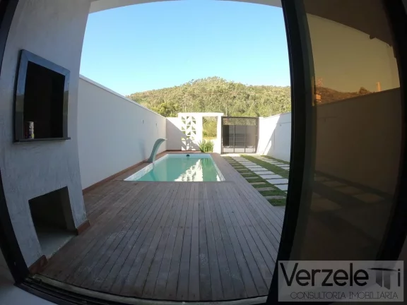 Imagem Casa / Sobrado para Venda em Camboriú / SC no bairro São Francisco de Assis