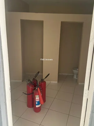 Imagem Galpão em Santana de Parnaíba com 689,03 m²