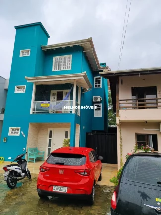 Imagem Casa Mobiliada á venda localizada na VARZEA DO RANCHINHO em Camboriú/SC