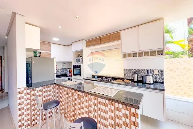 Imagem Casa com 4 Quartos à Venda, 