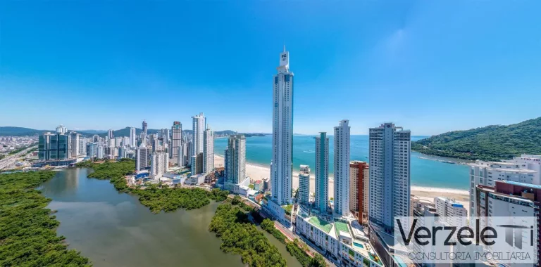 Imagem Frente ao Mar para Venda em Balneário Camboriú / SC no bairro Centro