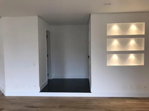 Imagem Apartamento Espaçoso Pronto para Morar na Vila Mariana com 4 Quartos, 3 Suítes e Área de Lazer Completa