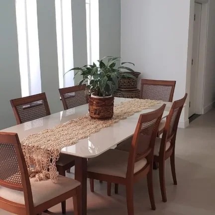 Imagem Sobrado para Venda por R$1.200.000,00 com 450m², 4 dormitórios, 1 suite e 3 vagas - Centro, Taubaté / SP - Cód. BDI36899