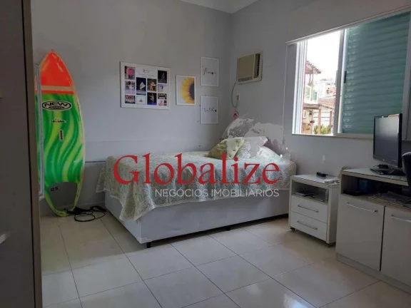 Imagem SOBRADO - 3 DORM - 2 VAGAS - PISCINA - CHURRASQUEIRA R$ 1.180.000,00