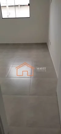 Imagem Imperdível! Casa à venda em Joinville-SC, bairro Nova Brasília. 2 quartos, 1 sala, 2 banheiros, 1 vaga de garagem. Aproveite!