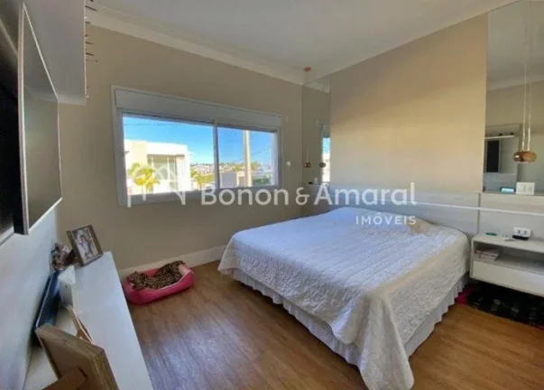Imagem Casa à venda, 3 quartos, em condomínio, na região do Alphaville Campinas.

Casa térrea, com ambi...